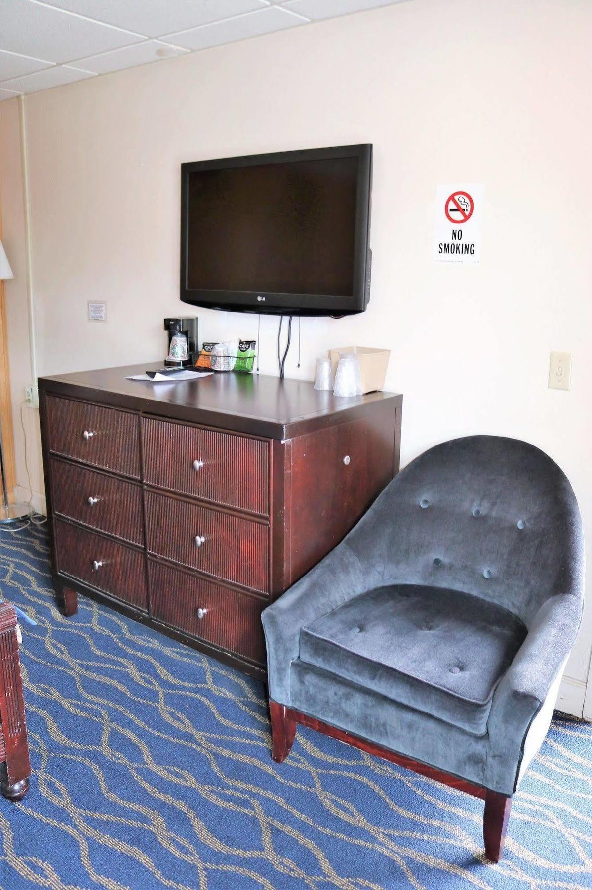 Rodeway Inn Harlan 外观 照片