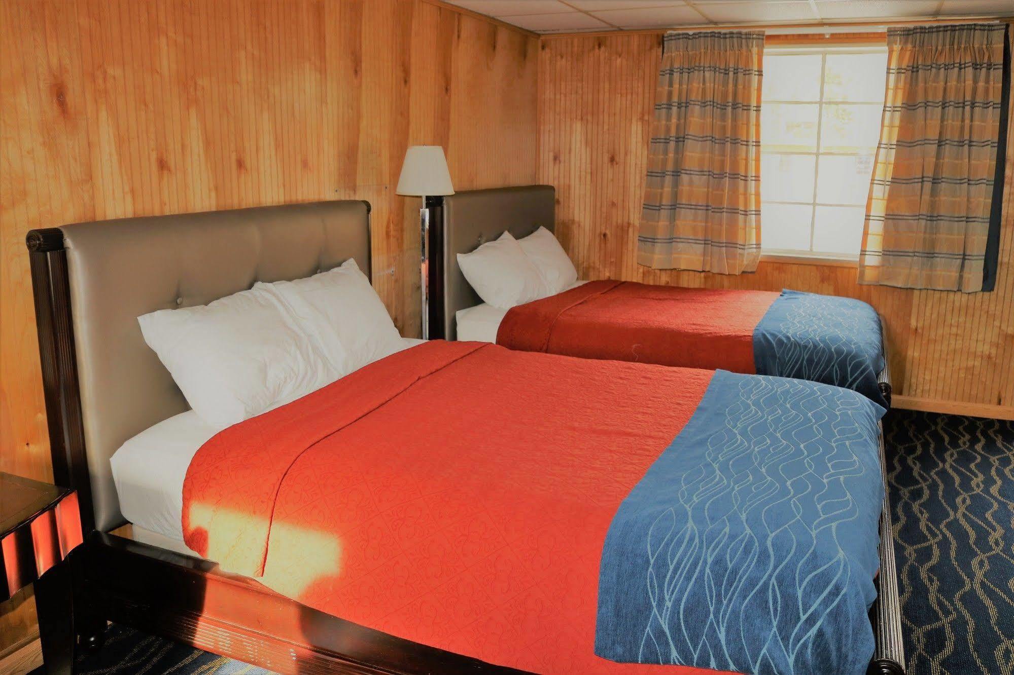 Rodeway Inn Harlan 外观 照片