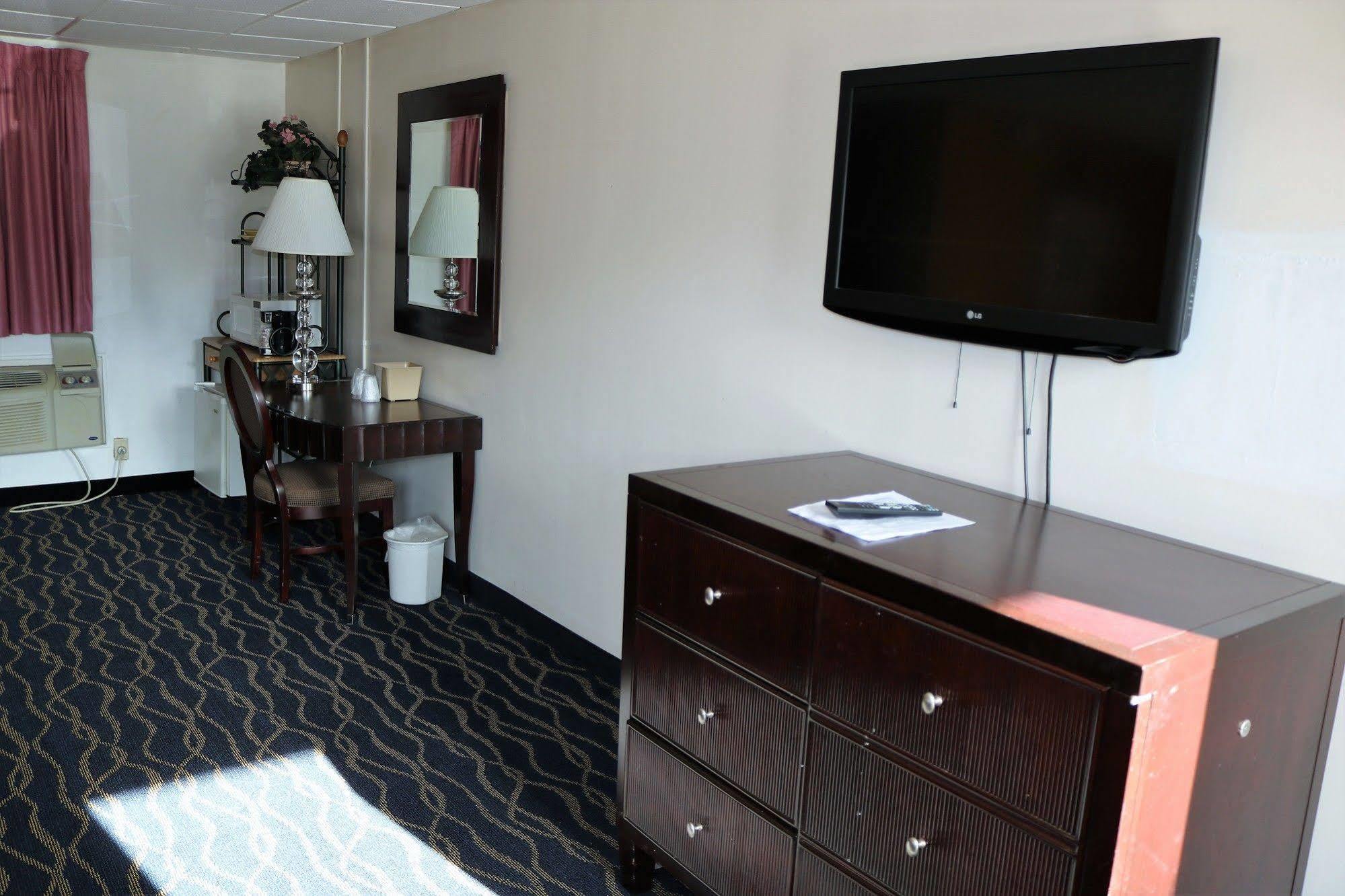 Rodeway Inn Harlan 外观 照片