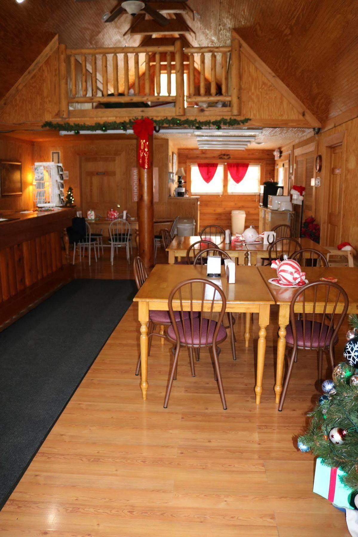 Rodeway Inn Harlan 外观 照片