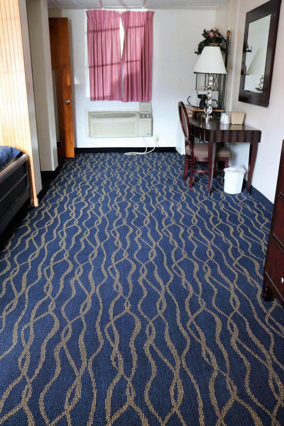 Rodeway Inn Harlan 外观 照片